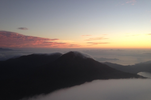 Hong Kong: montée du lever du soleil à Lantau Peak