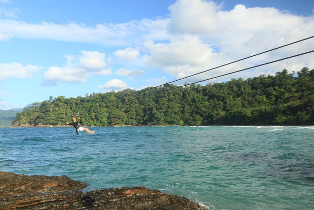 Puerto Princesa: Fiume sotterraneo, Zipline, Paddleboat Tour