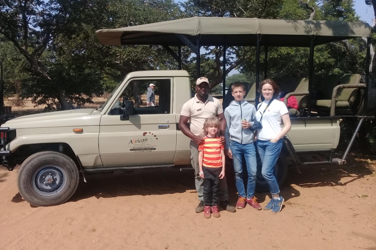 Chobe National Park: Pirschfahrt, Mittagessen und Tagesausflug mit Kreuzfahrt