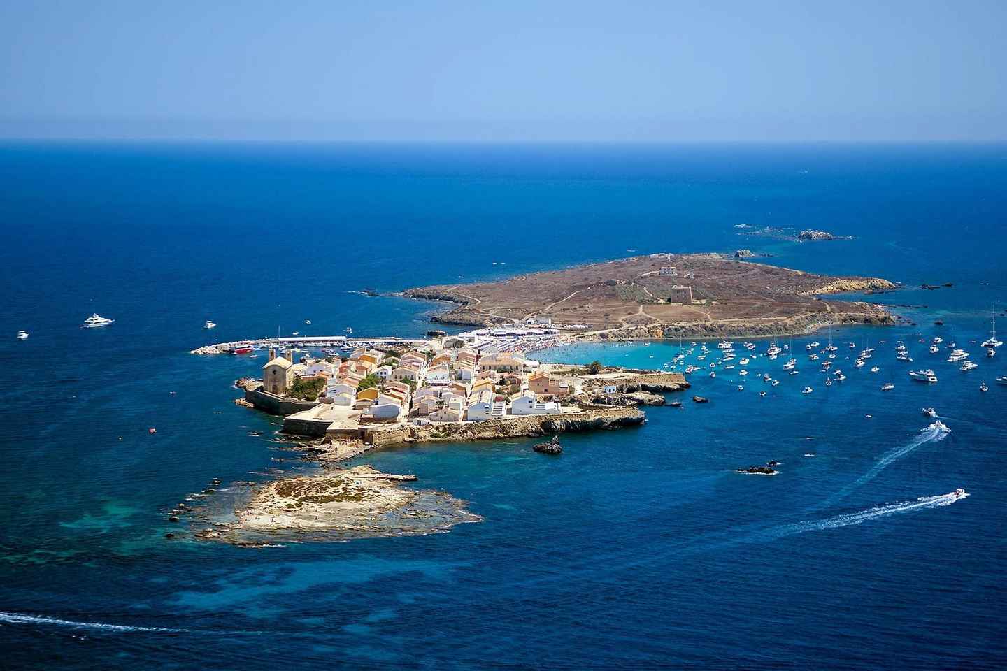Santa Pola: Return Taxi Boat Ticket to Tabarca Island