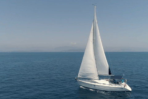 Corfú: crucero en yate privadoCrucero de medio día: salida a las 10:00 a. m.