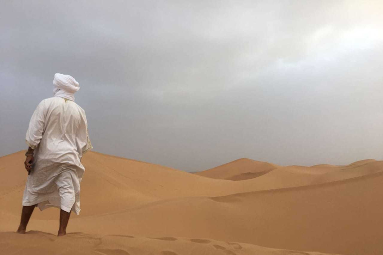 Desde Agadir: tour de 2 días por el desierto del Sahara a Zagora