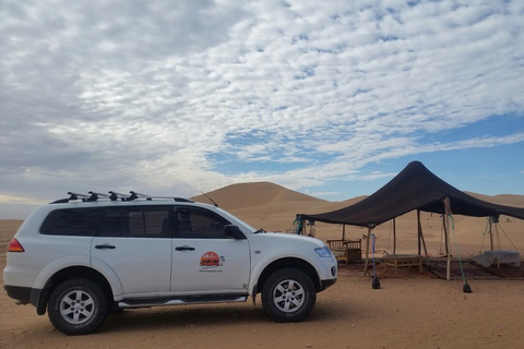 Desde Agadir: tour de 2 días por el desierto del Sahara a Zagora