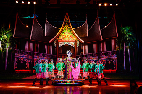 Pattaya: Alcazar Cabaret Discounted Admission TicketVIP Seat