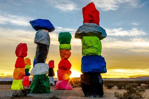 Las Vegas: Mojave, Red Rock Sign ja 7 Magic Mountains Tour -retki