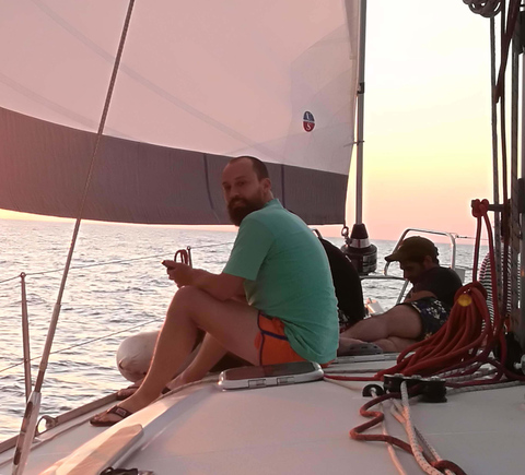 Cruises & boat tours