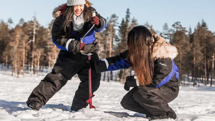 rovaniemi ice fishing experience