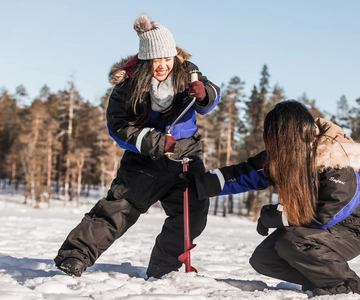 Rovaniemi: Ice Fishing Experience