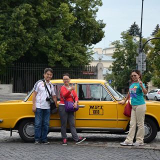 Warsaw Must-Sees: 4-Hour Private Tour by Retro Fiat
