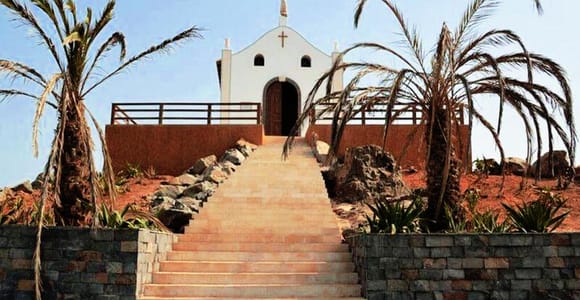 Boa Vista Island: Full-Day Wild Beaches & Viana Desert Tour