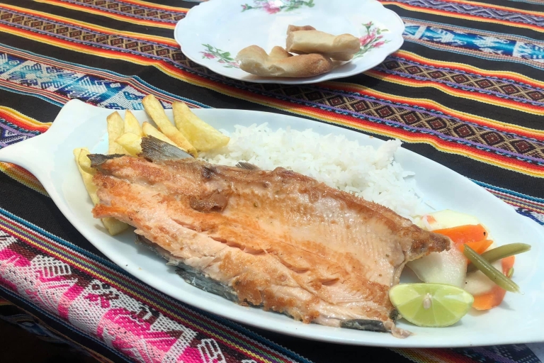 From Puno: Uros Islands and Taquile by Fast Boat with Lunch