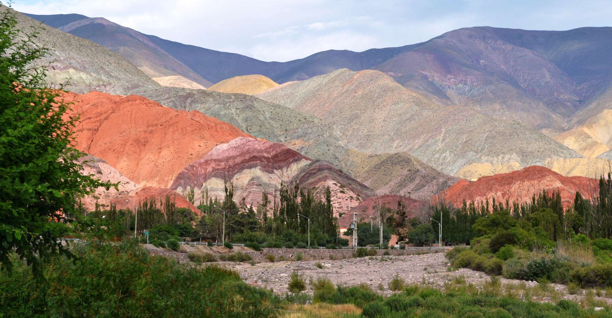 Desde Salta, viaje de un día completo a Salinas Grandes y Purmamarca - Hizvo