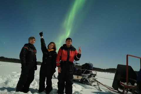 Aurora boreal: paseo en trineo tirado por una moto de nieve