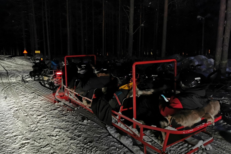 Noorderlicht: rit met slee getrokken door sneeuwscooter