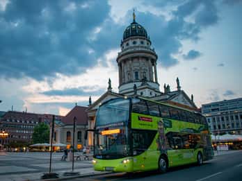 Berlin: Abendliche Stadtrundfahrt mit dem Bus Berlin: Abendliche Stadtrundfahrt mit dem Bus