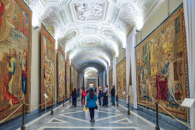 Roma: tour de entrada temprana a los Museos Vaticanos y la Capilla Sixtina