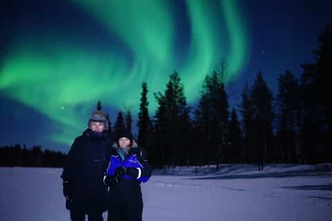Rovaniemi: Northern Lights Wilderness Tour with Camera