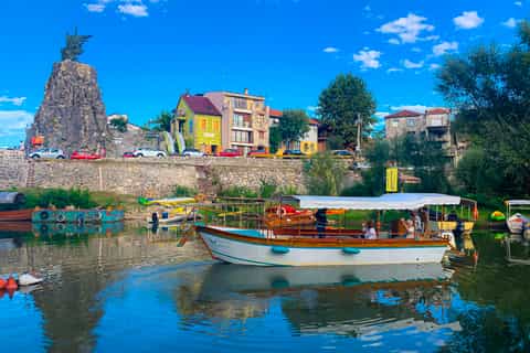 Virpazar: Guided 2-Hour Lake Skadar Boat Tour