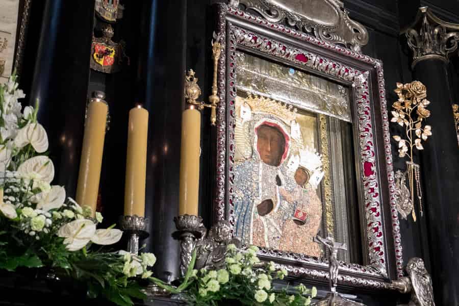 Krakau: Schwarze Madonna von Częstochowa & Heimat von Johannes Paul II.. Foto: GetYourGuide Krakau: Schwarze Madonna von Częstochowa & Heimat von Johannes Paul II.. Foto: GetYourGuide