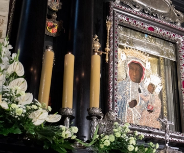 Krakow: Black Madonna of Częstochowa & Home of John Paul II
