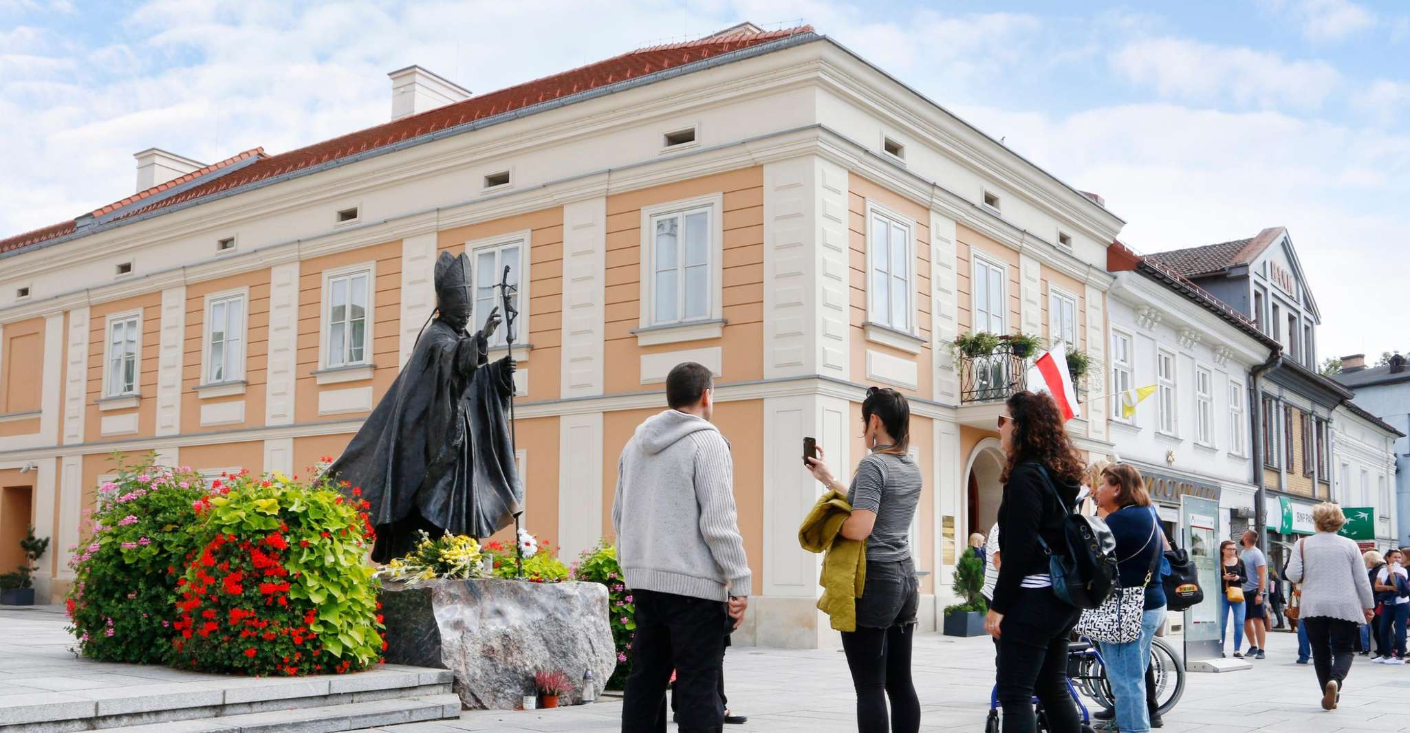 Krakow, Black Madonna of Częstochowa & Home of John Paul II - Housity