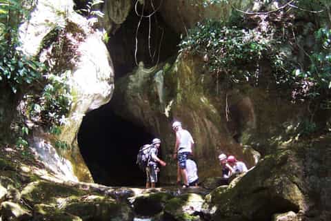 San Ignacio: Actun Tunichil Muknal (ATM) Cave Full-Day Tour