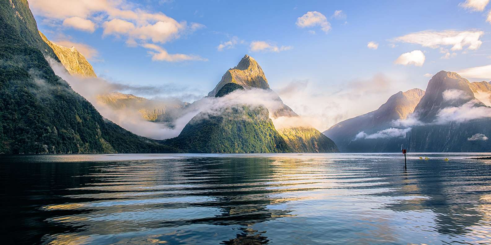 Queenstown: Milford Sound Small-Group Tour w Cruise & Lunch