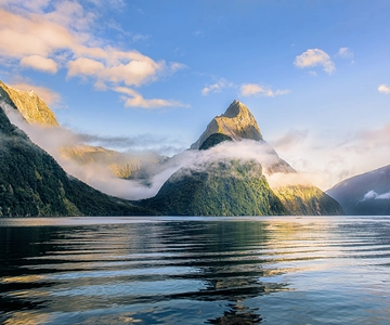 Queenstown: Small-Group Tour to Milford Sound with Cruise