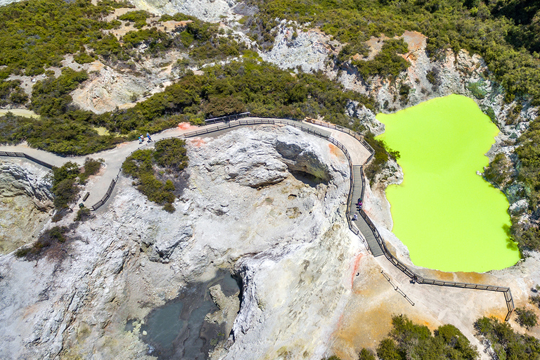 Ab Auckland: Hobbingen, Rotorua und Wai-O-Tapu Tagesausflug