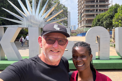 Esperienza locale notturna: cultura e caffè a KigaliEsperienza locale serale: cultura e caffè a Kigali