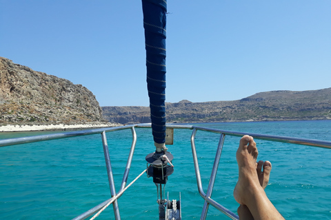 Kissamos: Balos and Gramvousa Private Sailing Trip with Meal