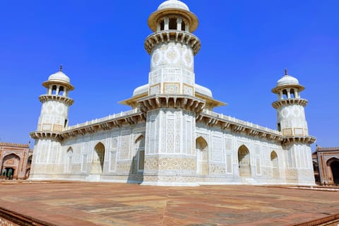 Delhi to Agra: Guided 2‑Day Tour with Sunrise Taj Mahal