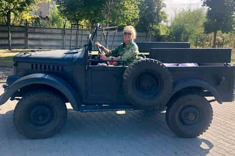 Budapest: 2-Hour Private Tour in a Russian Jeep