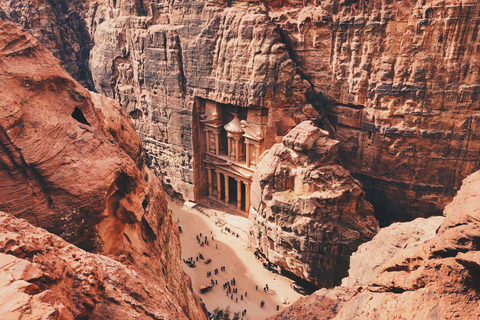 Depuis Amman: excursion d'une journée à Petra et au Wadi Rum avec prise en charge à l'hôtel