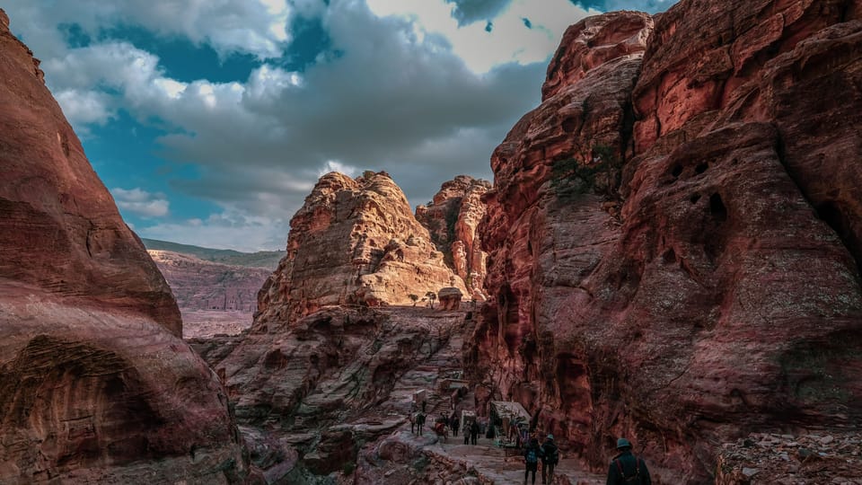 Amman/Dead Sea: Petra & Wadi Rum Day Trip with Hotel Pickup | GetYourGuide