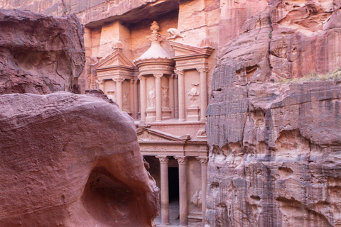 Depuis Amman: excursion d'une journée à Petra et au Wadi Rum avec prise en charge à l'hôtel