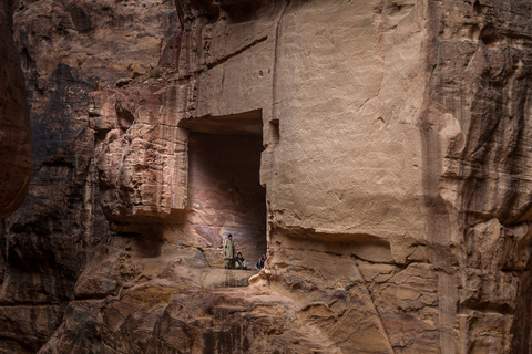 Depuis Amman: excursion d'une journée à Petra et au Wadi Rum avec prise en charge à l'hôtel