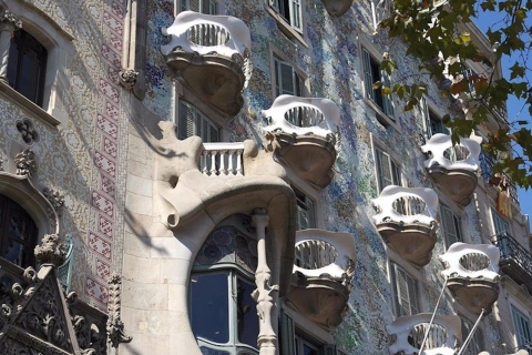 Barcelona: Casa Batlló, La Pedrera i degustacja czekoladyPrywatna wycieczka — odbiór i dowóz do hotelu