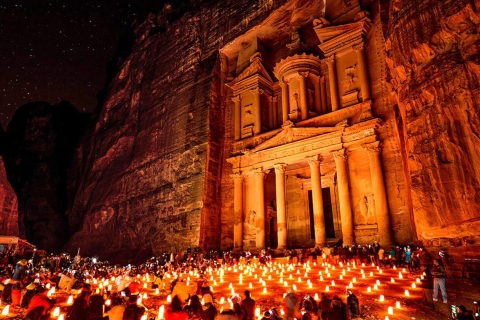 Petra de nuit: billets de spectacle et prise en charge à l'hôtelExcursion d'une journée à Petra: & Petra by Night (sans frais d'entrée)
