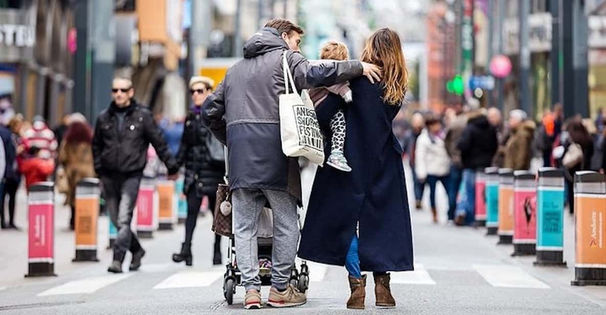 Andorra: Sightseeing and Shopping Tour with Lunch