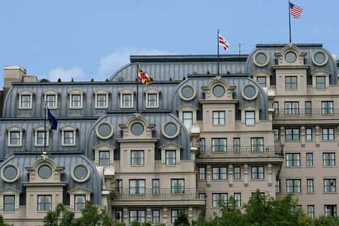 Washington, DC: Downtown Double Agents - Spies & Scandals