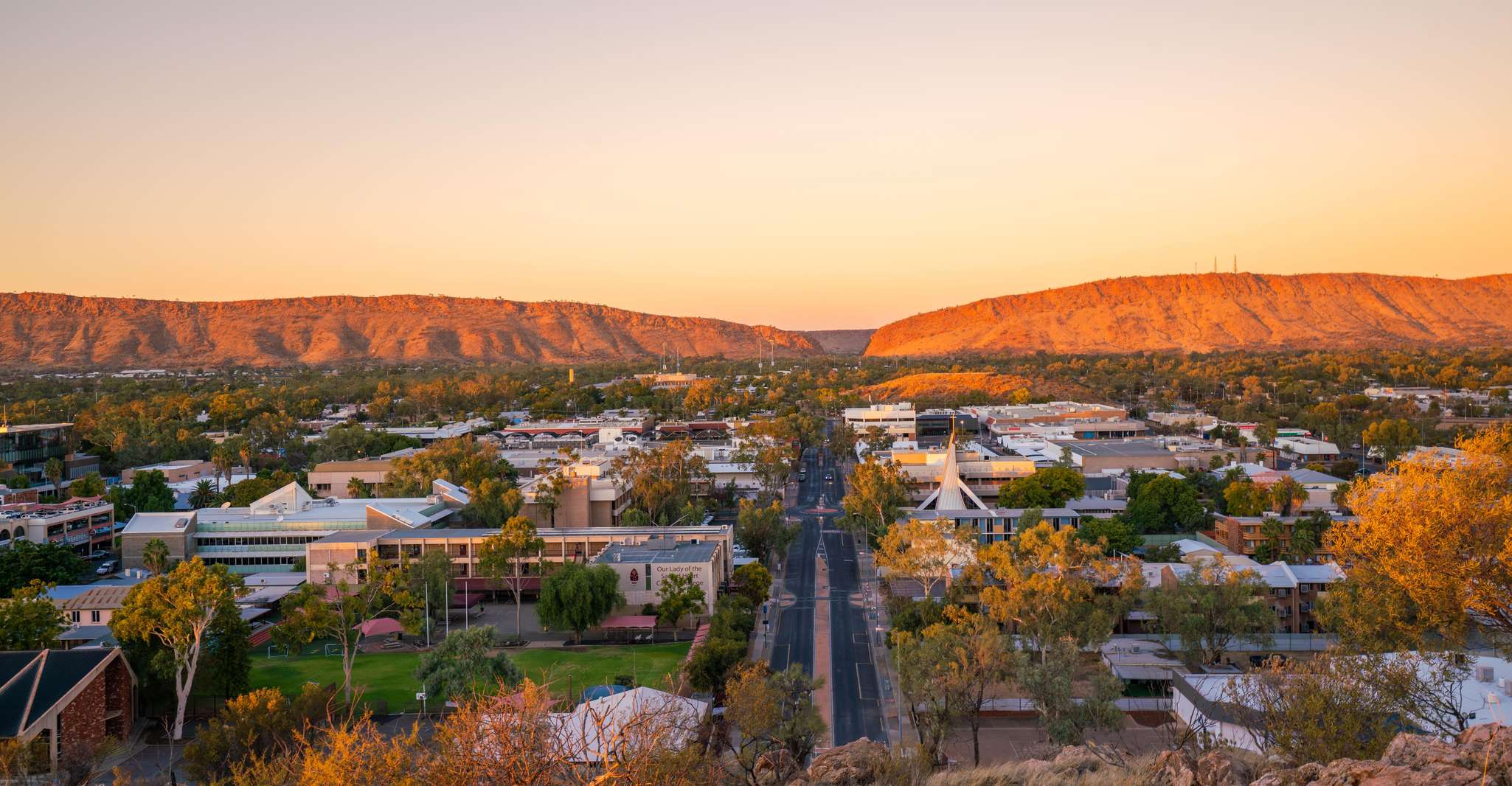 Alice Springs, Lo más destacado de la ciudad y West MacDonnell Ranges - Hizvo