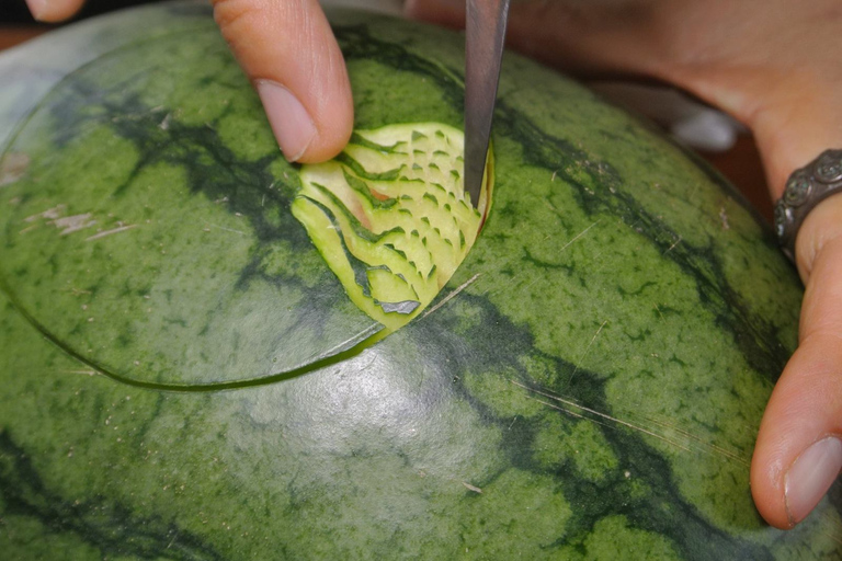 Bangkok: clase profesional de tallado de frutas y verduras tailandesasClase de tallado de día completo