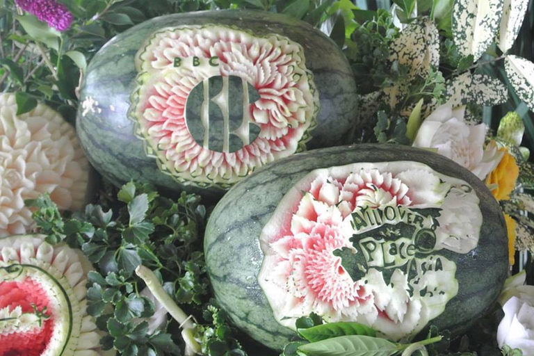 Bangkok: Cours professionnel de sculpture sur fruits et légumes thaïlandaisCours de sculpture d'une journée