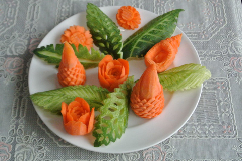 Bangkok: Cours professionnel de sculpture sur fruits et légumes thaïlandaisCours de sculpture d'une journée