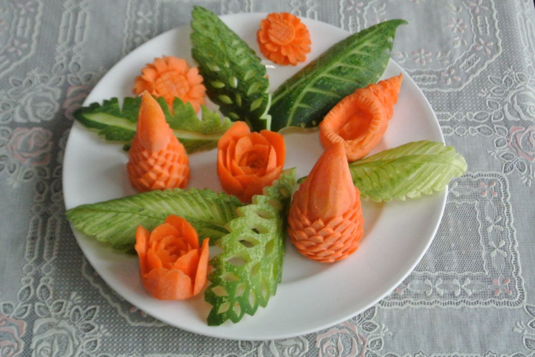 Bangkok: Cours professionnel de sculpture sur fruits et légumes thaïlandaisCours de sculpture d'une journée