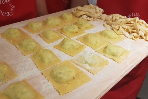 Rome: Atelier de fabrication de pâtes avec déjeunerAtelier de pâtes en espagnol