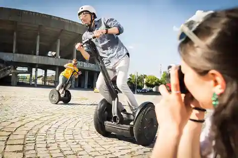 Prag: Segway-tur Segway-tur + Taxitransfer & Klostren minigrupp