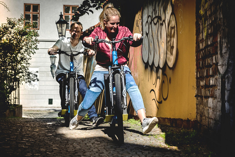 Praga: Destaques da Cidade Velha Tour em Pequenos Grupos com E-ScooterTour Privado de 1,5 horas