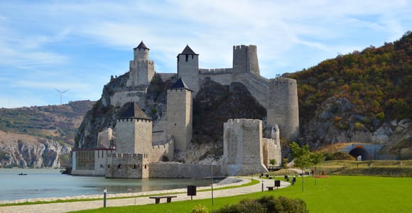 Von Belgrad aus: Festung Golubac & Eisernes Tor Donauschlucht